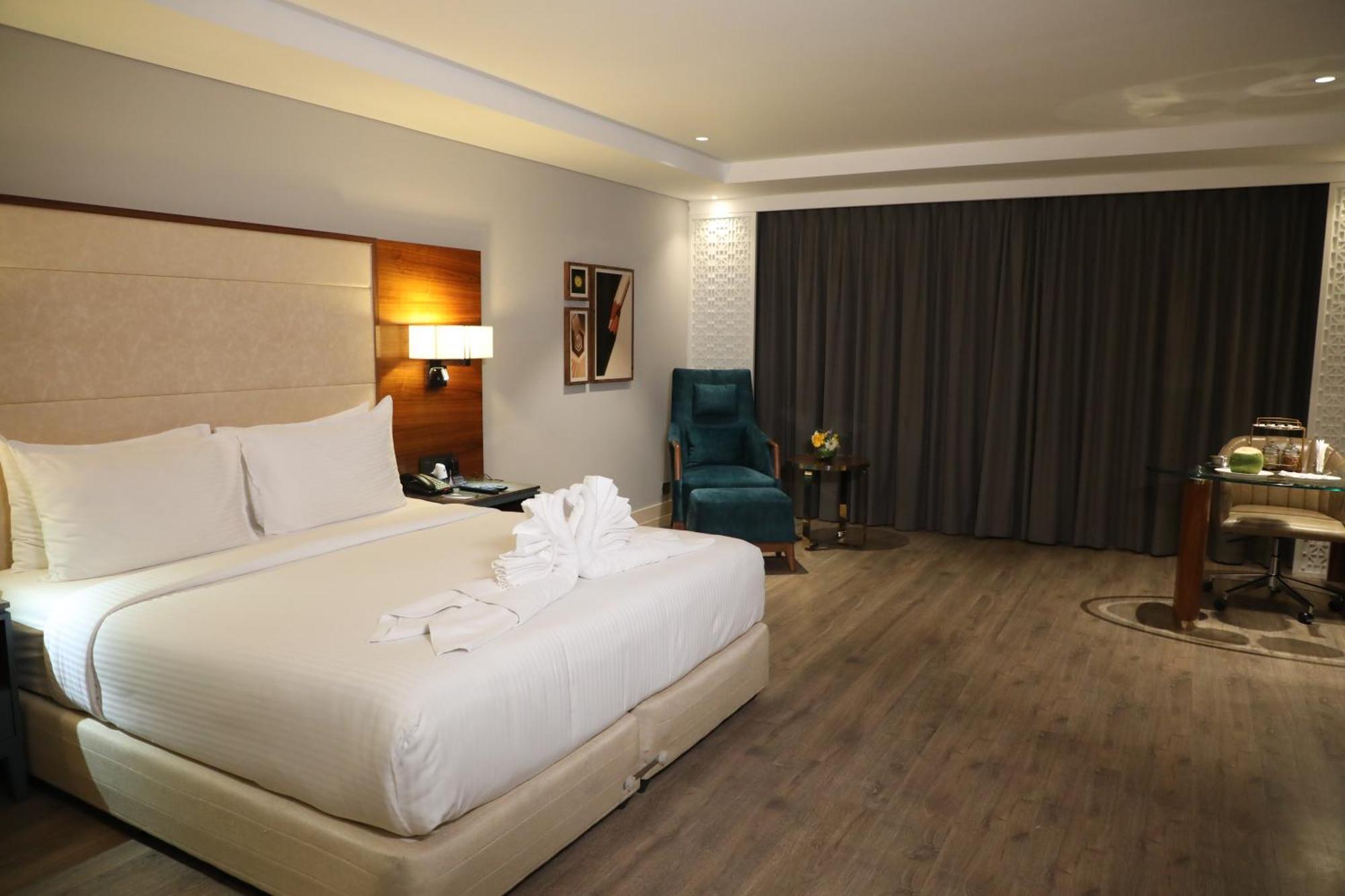 Best Western Plus Narasapura Exterior foto